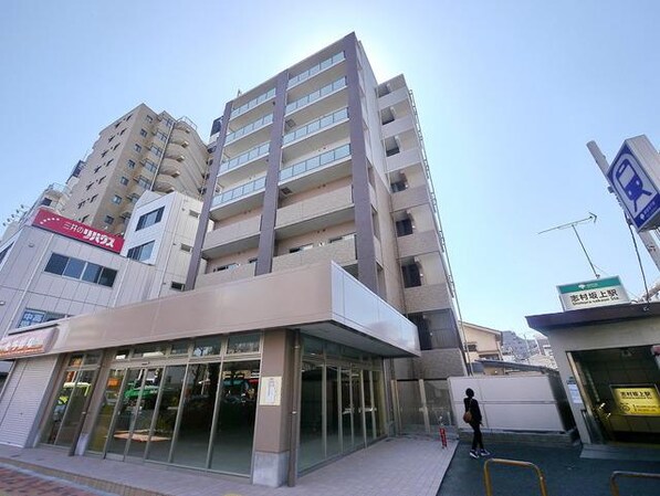 セリーン志村の物件外観写真